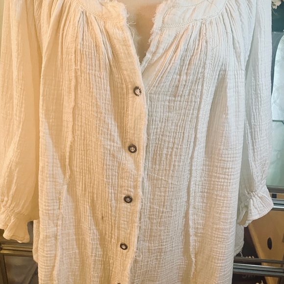 Free People Lucy Solid Swing Button Front Blouse. Cotton Gauze. Size L. - Picture 6 of 7